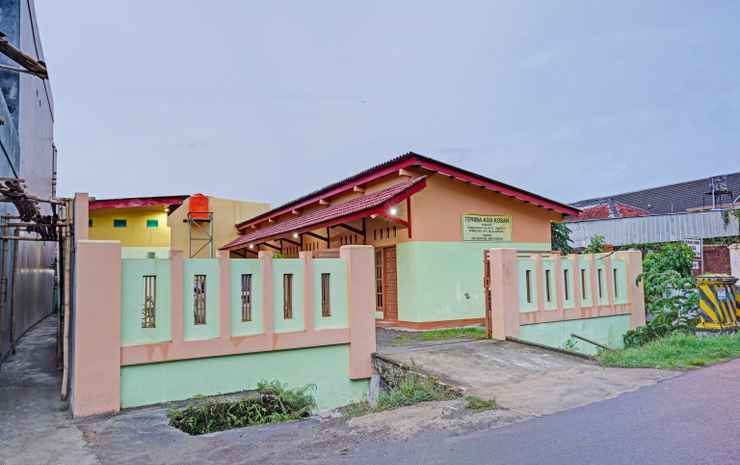 Чиребон: Oyo 90648 Kusnan Guest House Syariah