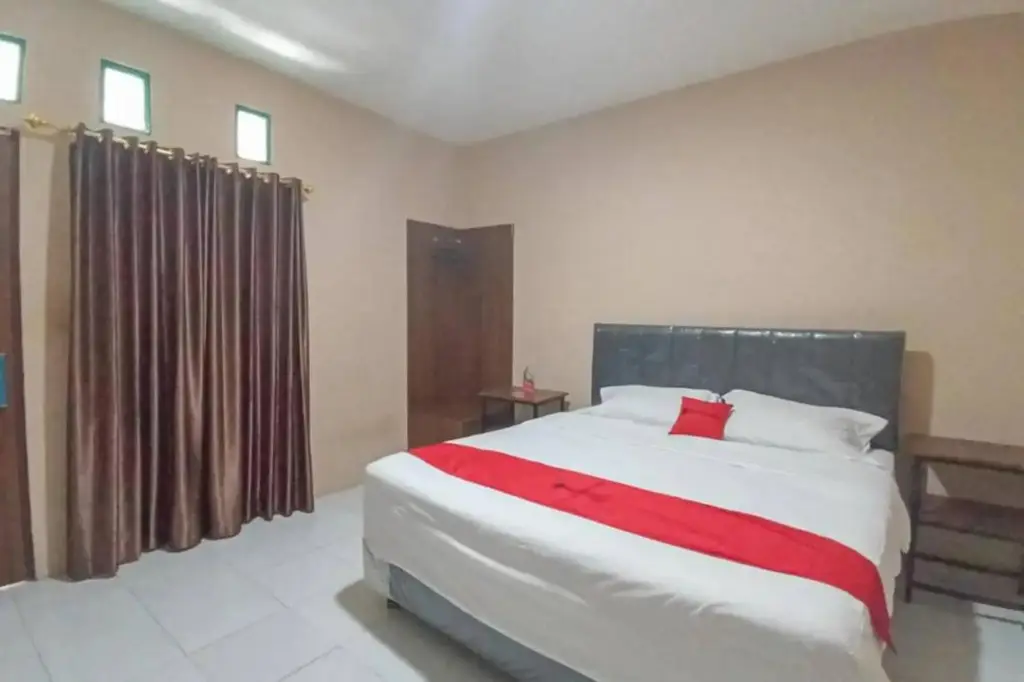 Джаяпура: RedDoorz @ Waena Jayapura