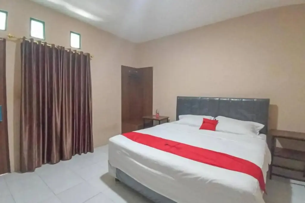 Джаяпура: RedDoorz @ Waena Jayapura