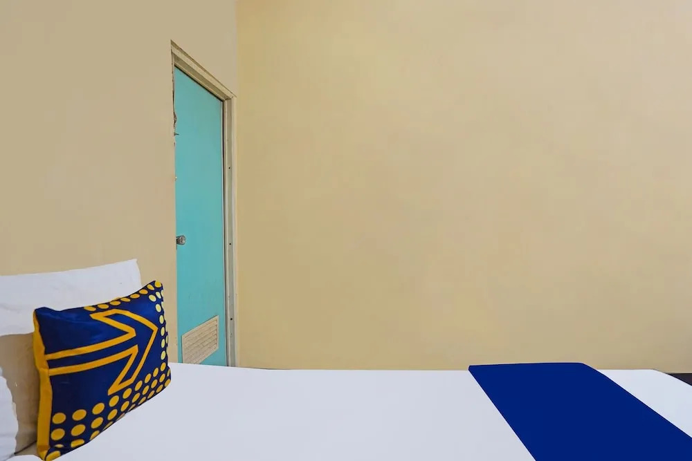 Сурабая: Spot On 91695 Hotel Benteng Portugis