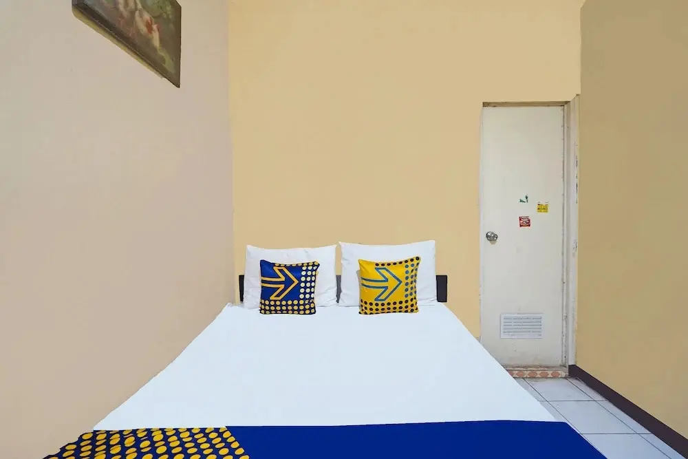 Сурабая: Spot On 91695 Hotel Benteng Portugis