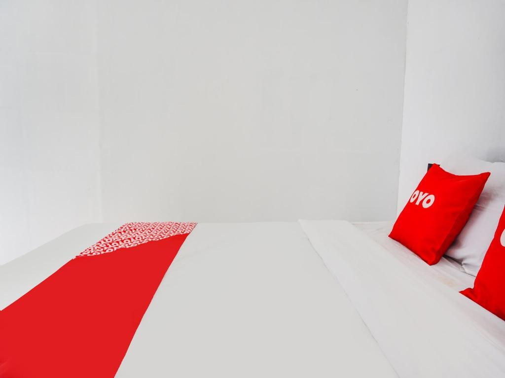 Сидоарджо: Oyo 91544 Homestay Biru Blukid