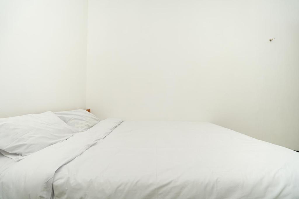 Сурабая: Merapi Inn Surabaya by ecommerceloka