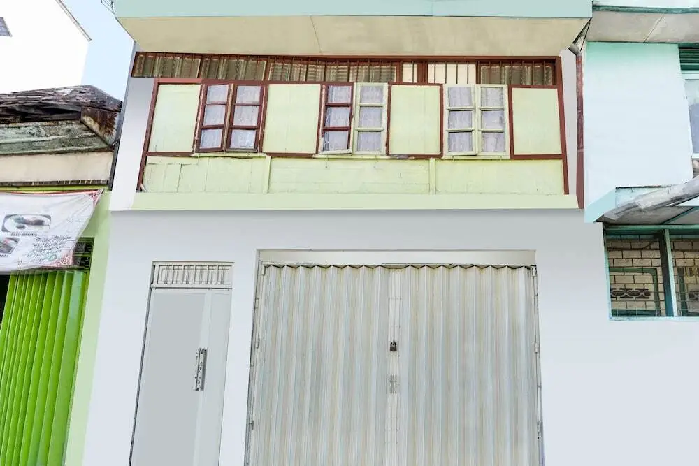 Сурабая: OYO Life 91511 Ampel Residence Syariah