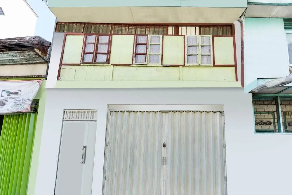 Сурабая: OYO Life 91511 Ampel Residence Syariah