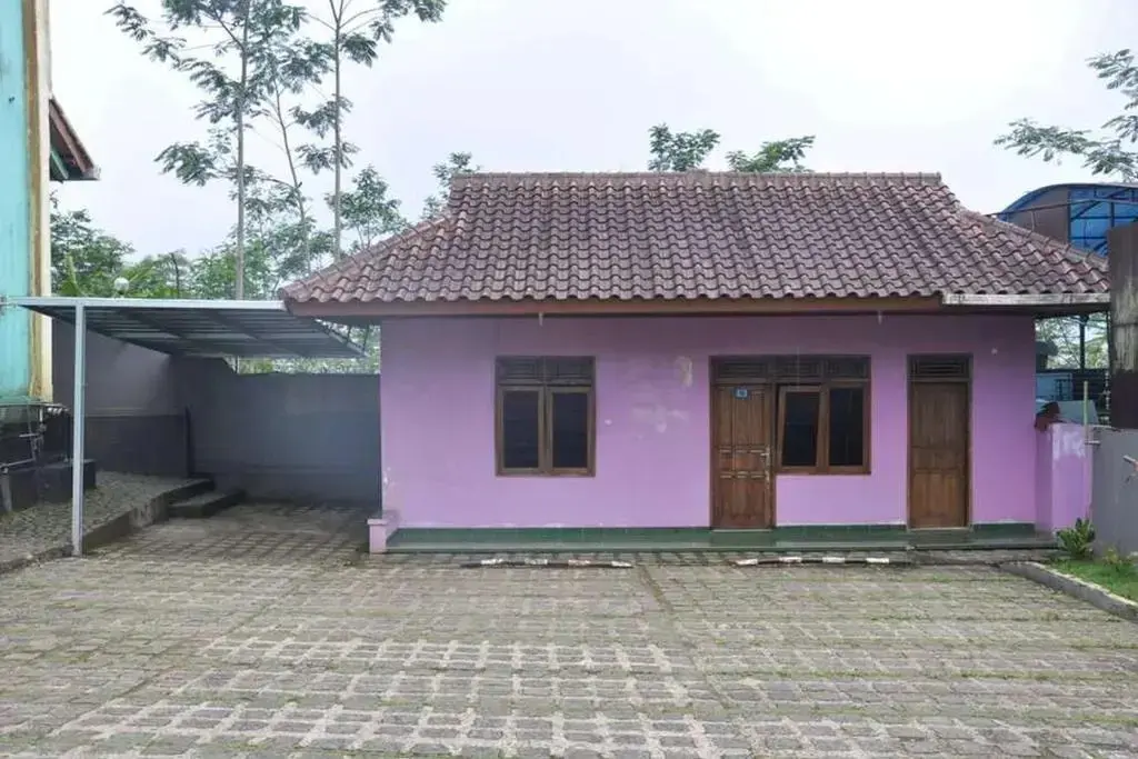 Батураден: RedDoorz near Lokawisata Baturaden