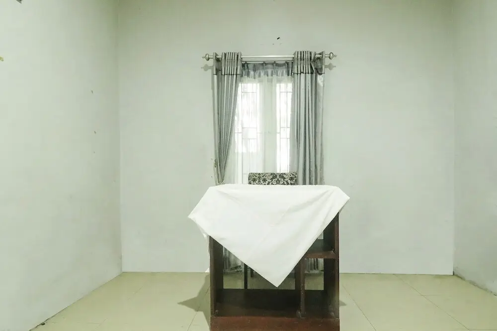 Палангкарая: OYO 90490 Hotel Nyi Rindang Near Puskesmas Jekan Raya