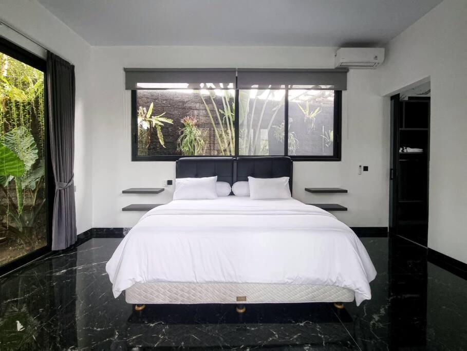 Убуд: BRAND NEW Luxurious 5 Bedroom Villa with Exotic View