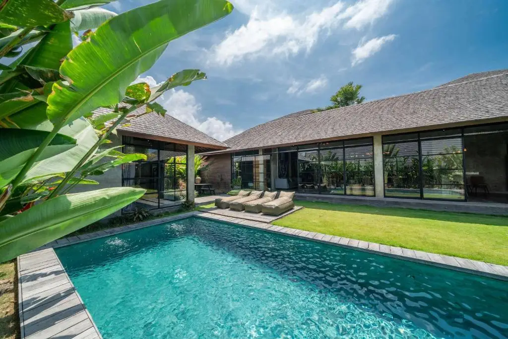 Чангу: Villa Wirtiga - Elegant 3bdr villa in the heart of Canggu!