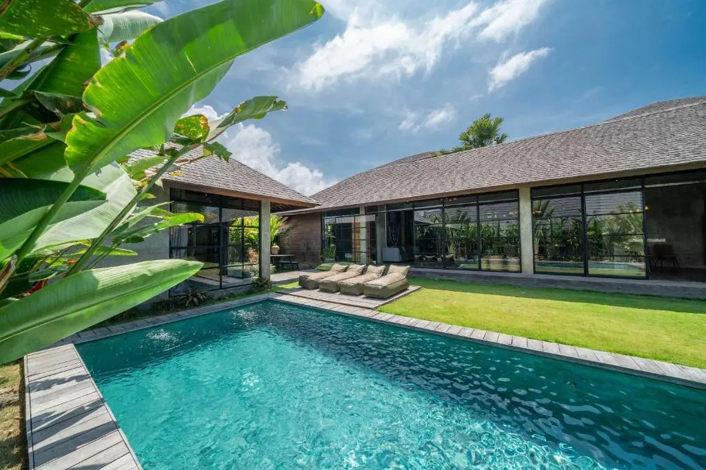 Чангу: Villa Wirtiga - Elegant 3bdr villa in the heart of Canggu!
