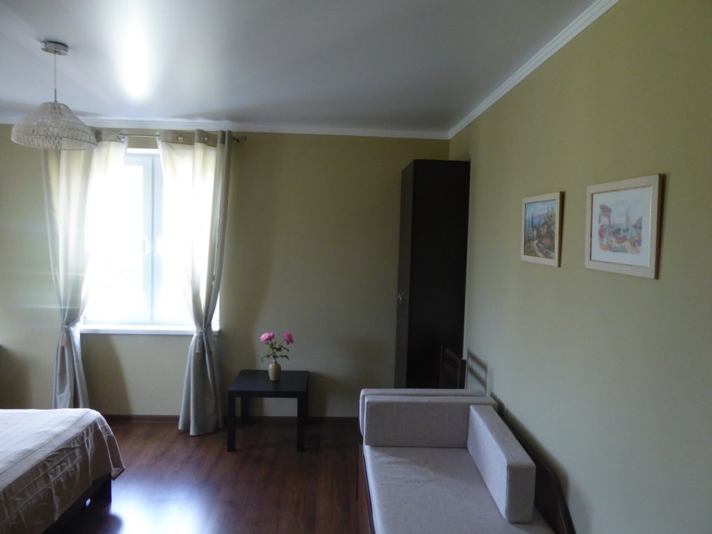 Агой: Marina Guest House