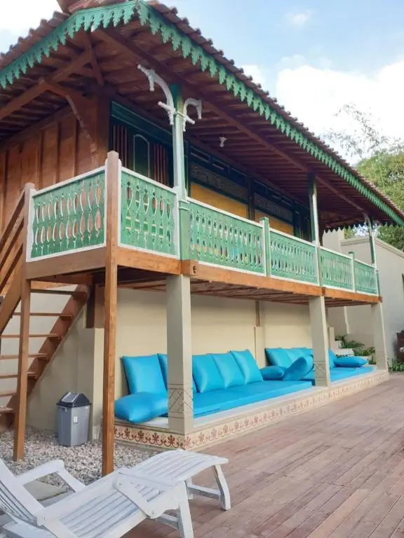 Слеман: Ubu Villa Donolayan