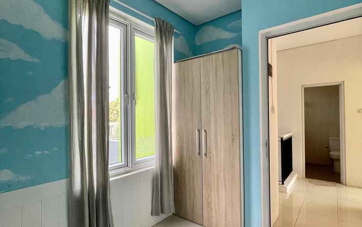 Маланг: Gerbera 4BR Villa Springhill Garden Malang