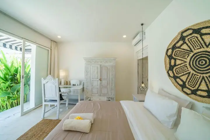 Чангу: Villa Kelapa Putih - Spacious 4-bedroom Villa with pool PERFECT LOCATION