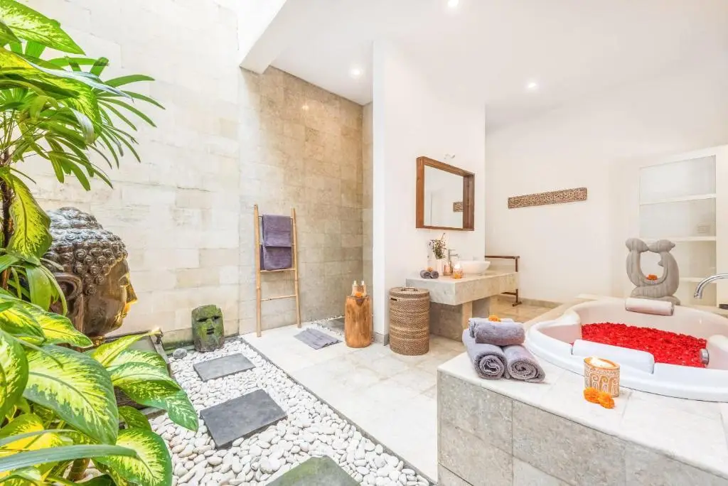 Чангу: Villa Milano - Private 6 BDR Villa in Seminyak, prime Location, Pool & Garden