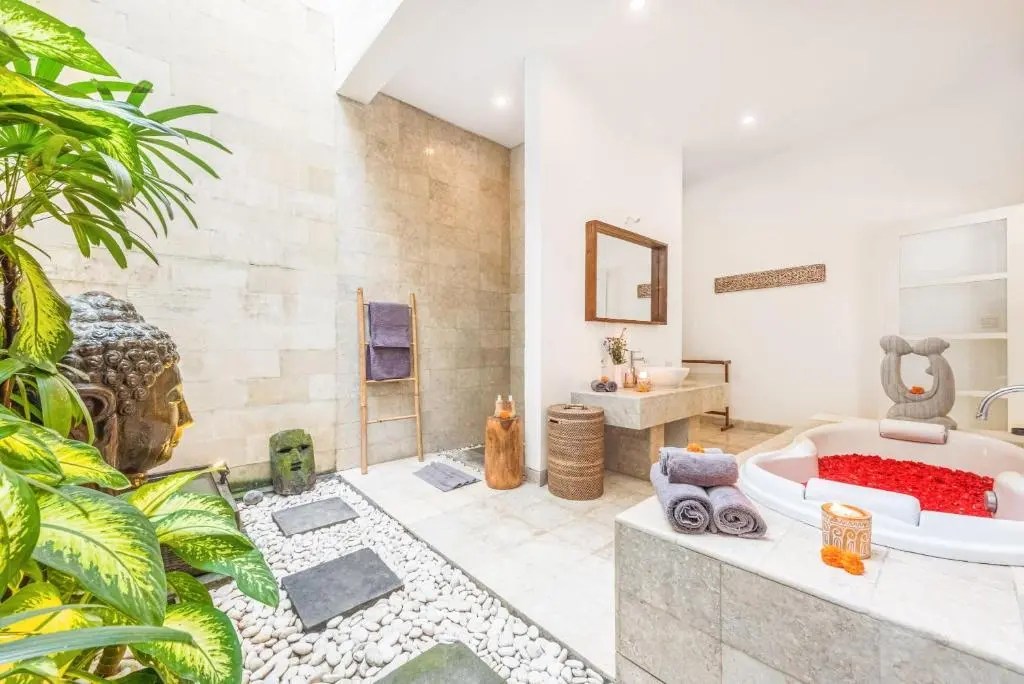 Чангу: Villa Milano - Private 6 BDR Villa in Seminyak, prime Location, Pool & Garden