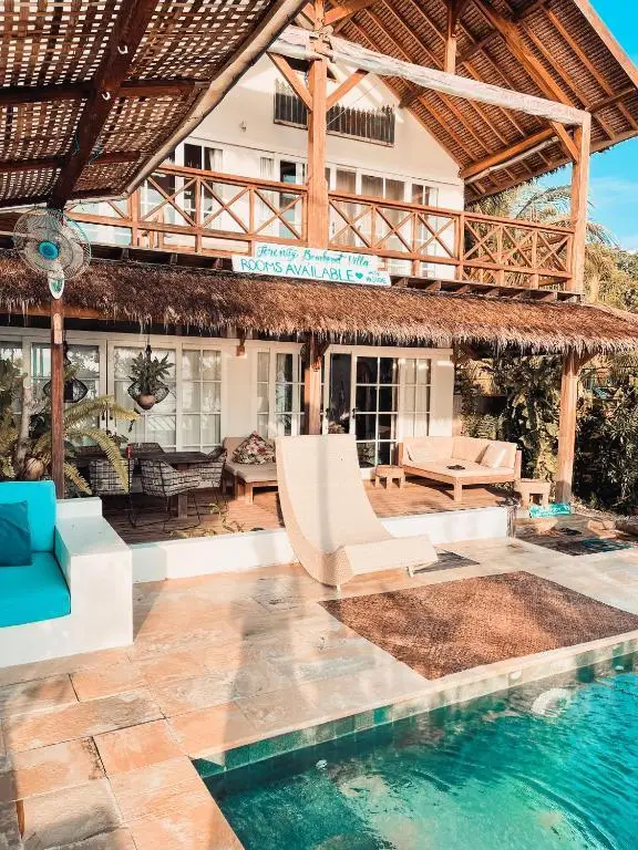 Гили Аир: Serenity Luxurious Beachfront Villa & Spa with private Infinity Pool, 8 Guests