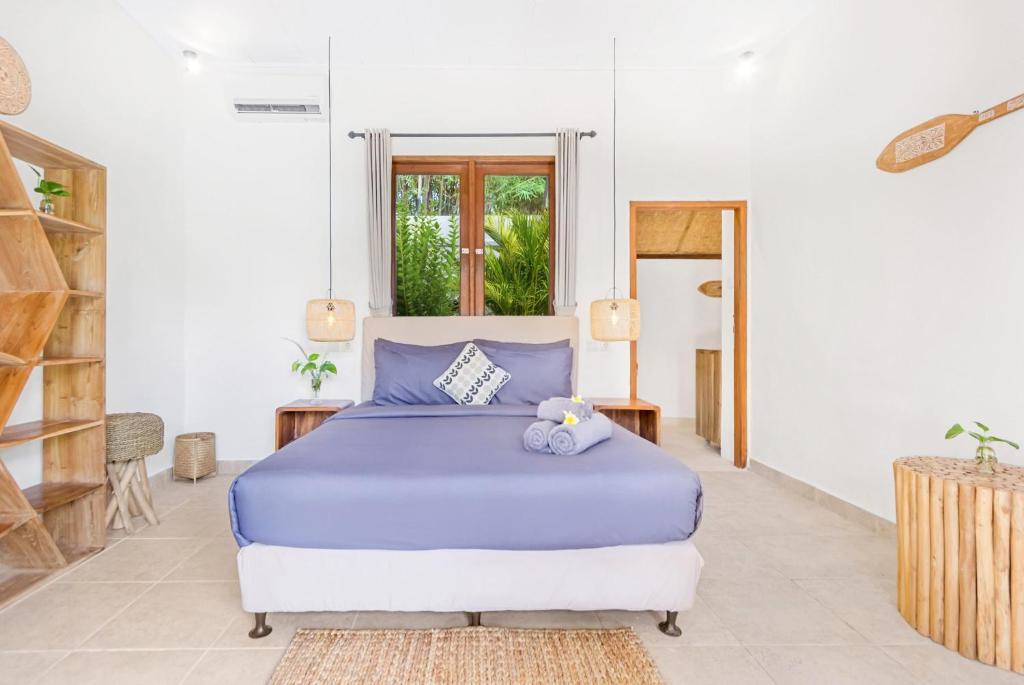 Кута: Villa Cologne - 6 BDR Villa, 2 Private Pools & Huge Garden, Walk to the Beach
