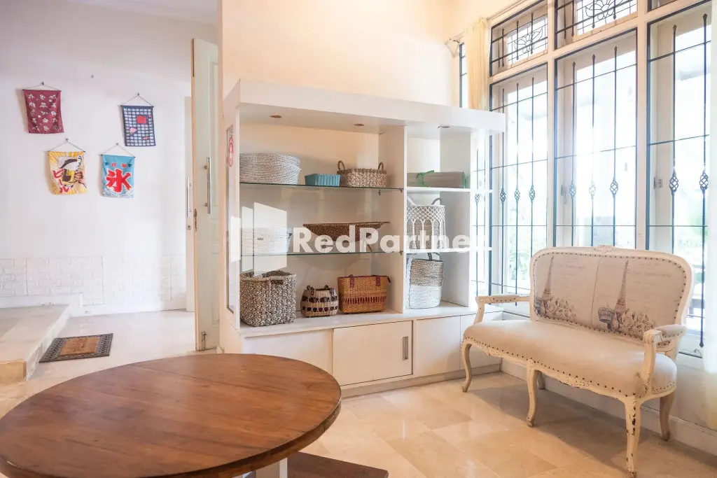 Джокьякарта: Londres Bed and Breakfast RedPartner near Gembira Loka Zoo