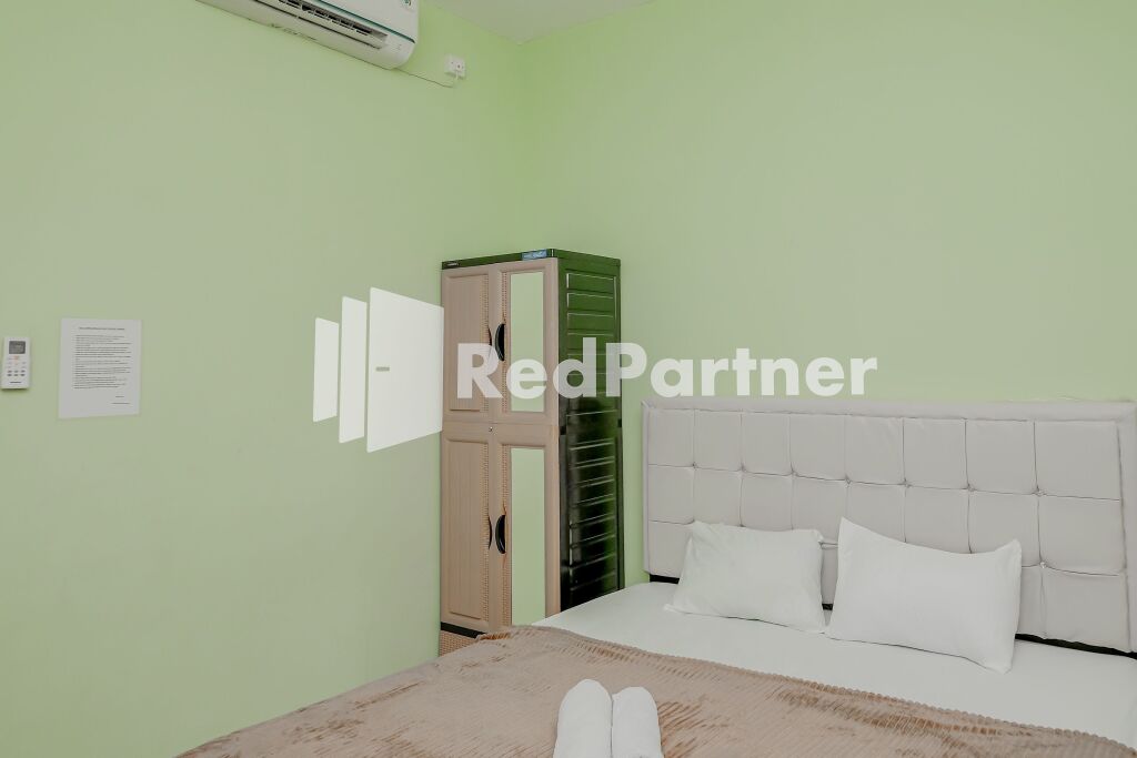 Чиребон: Krucuk Guest House Syariah RedPartner