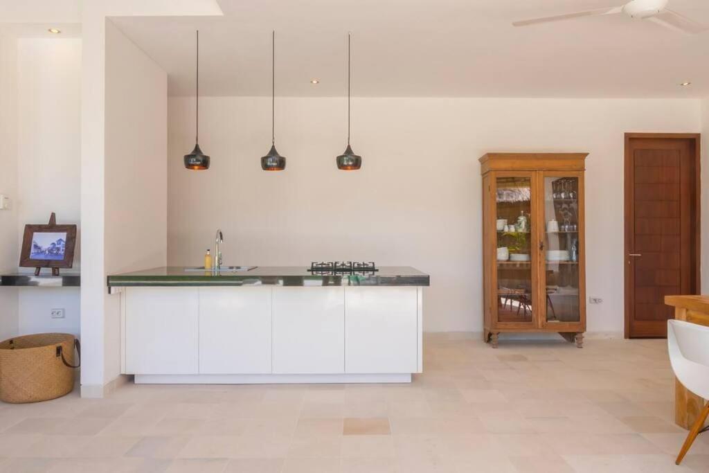 Амлапура: Villa Hidden Pearl, with private cook and pool