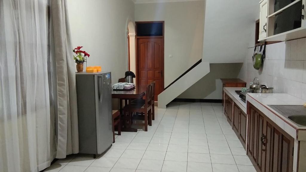 Вонособо: Homestay Lovebird