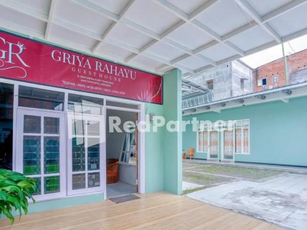 Бату: Griya Rahayu Guesthouse Redpartner Near Jatim Park 2 Batu
