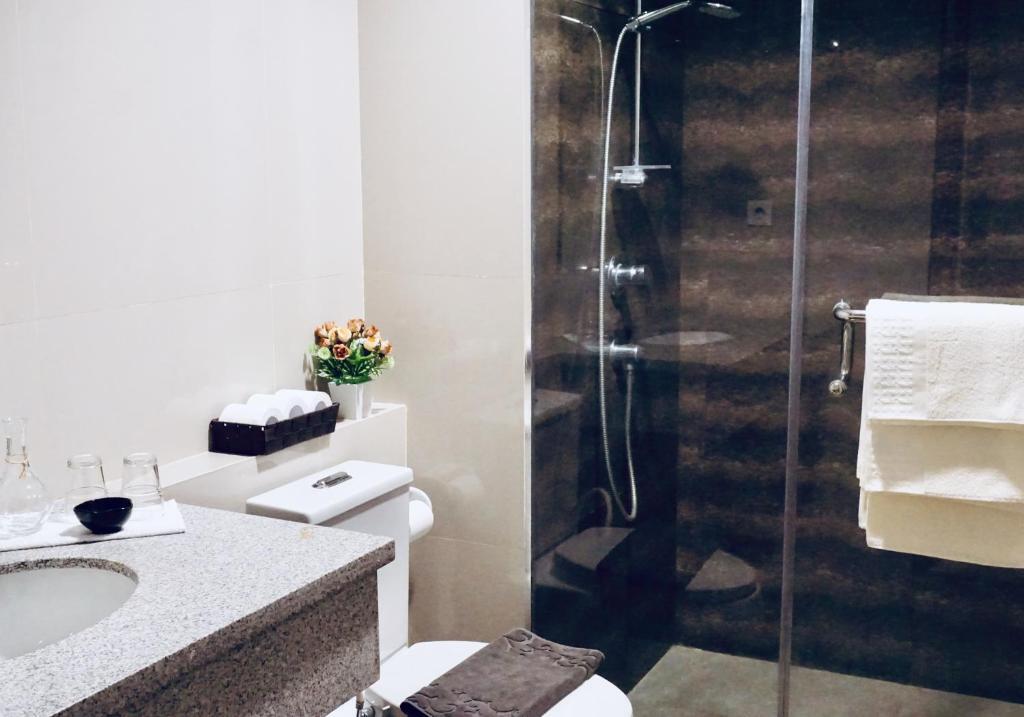 Джакарта: Lucky Tower Residence 2br Top Floor Condo