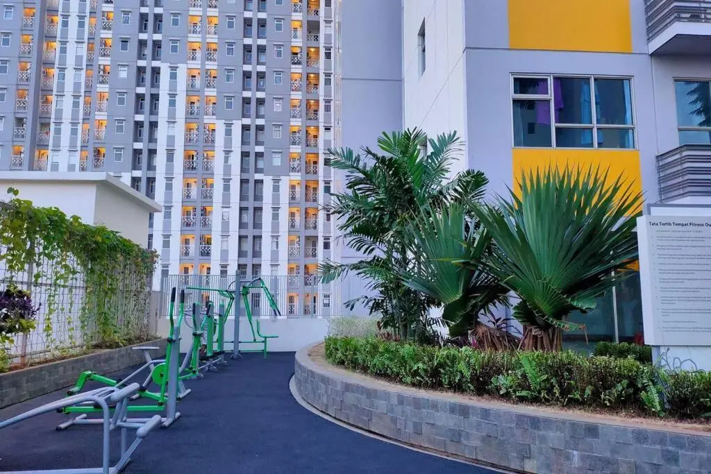 Бекаси: The Springlake and View Summarecon Bekasi Studio MDN Furnish and WiFi