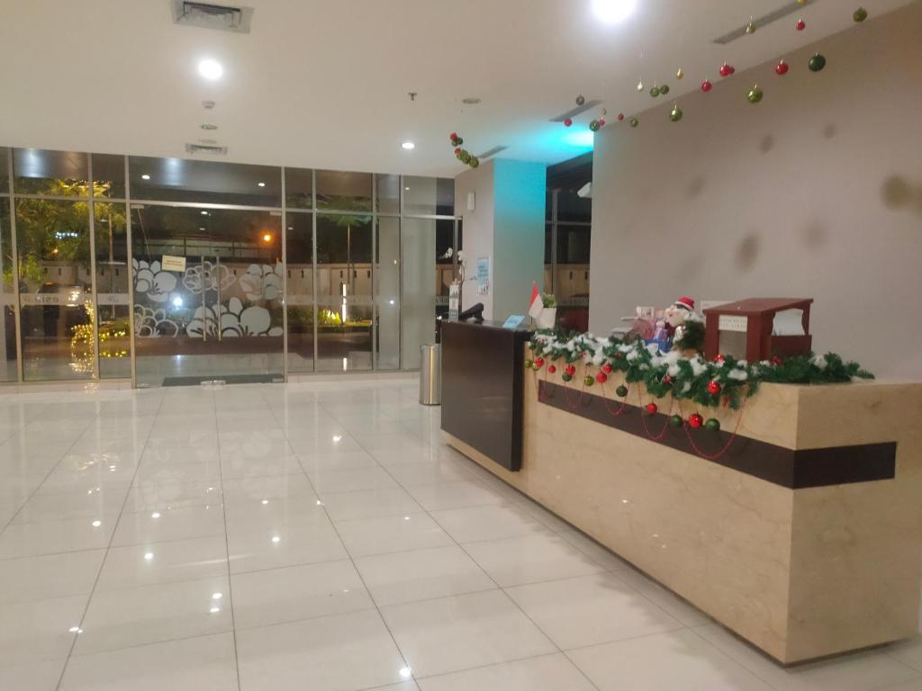 Бекаси: The Springlake and View Summarecon Bekasi Studio MDN Furnish and WiFi