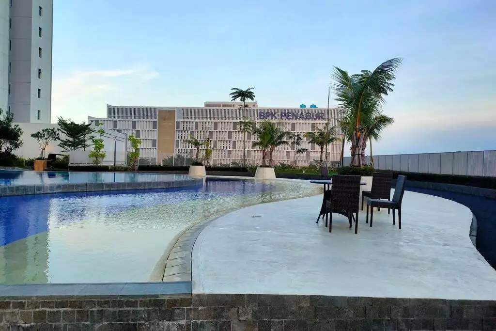 Бекаси: The Springlake and View Summarecon Bekasi Studio MDN Furnish and WiFi