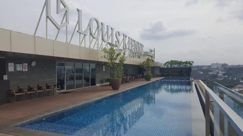 Семаранг: Warhol Apartement Lt 15 Jl. Ahmad Yani Simpang 5 Semarang