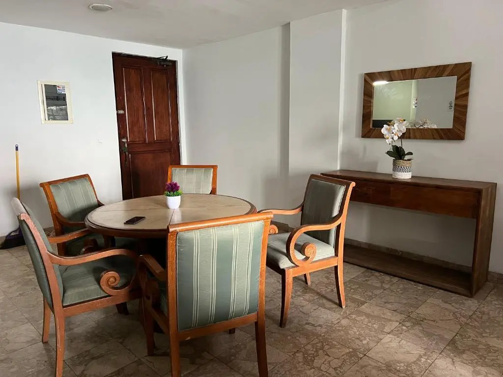 Карита: Lippo carita selatan condo 3bedroom langsung pantai