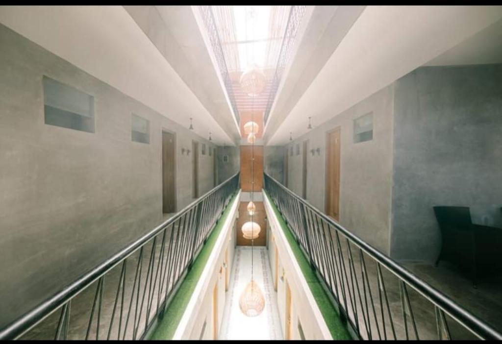 Беноа: Nature Industrial Apartment