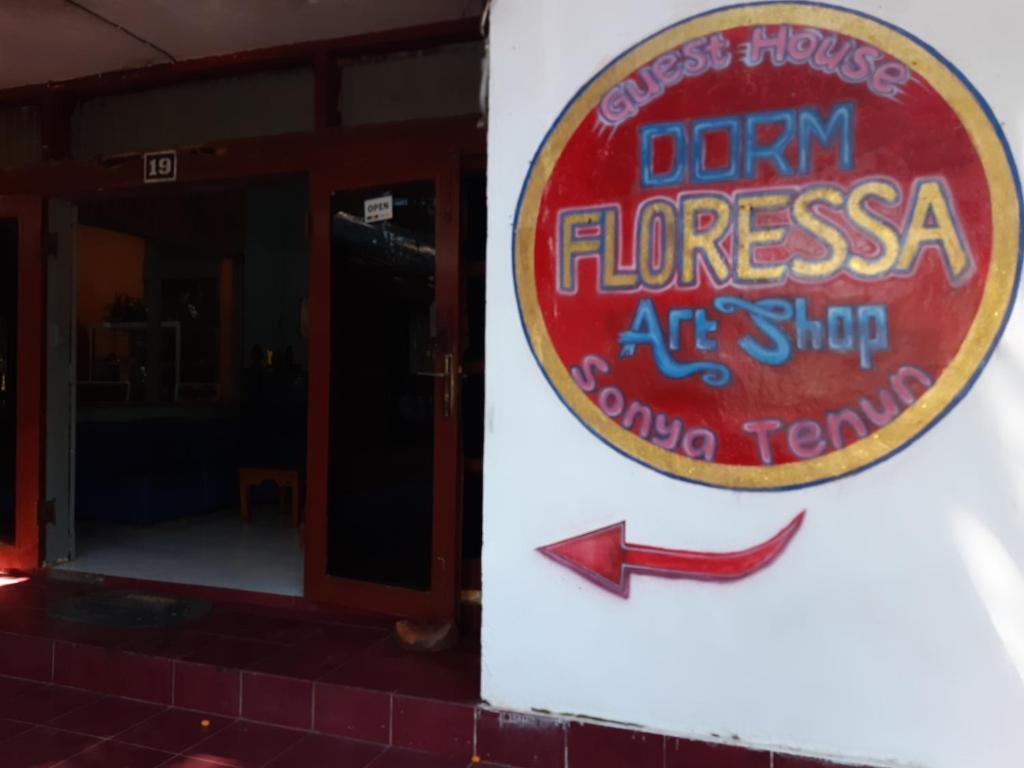 Маумере: Guest House Dorm Floressa (Adults Only)