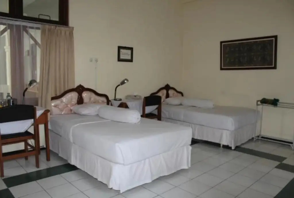 Мадиун: Eboni Guest House Madiun