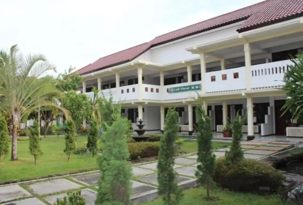 Мадиун: Eboni Guest House Madiun