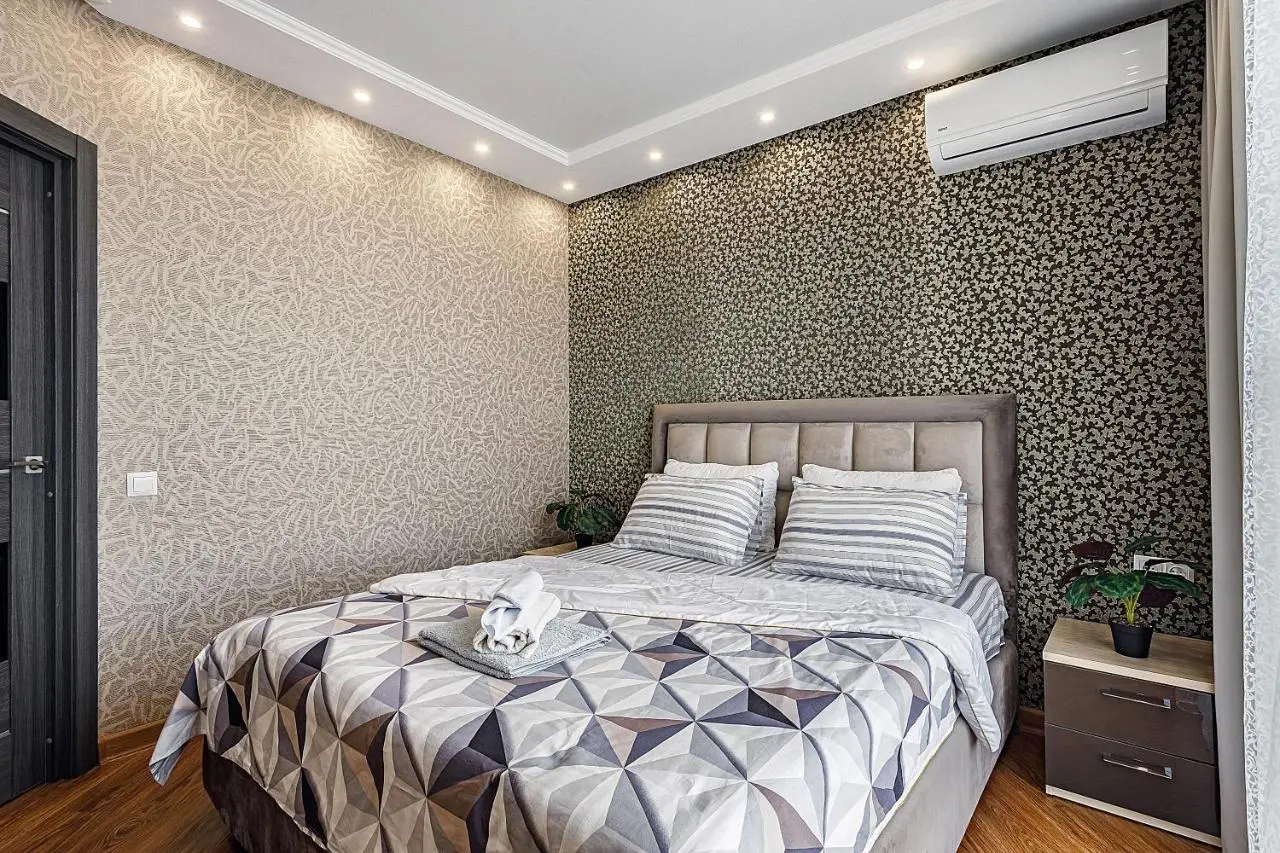 Краснодар: NEW-Loft Apart, самый ЦЕНТР! ул. Красная176, до 4 гостей