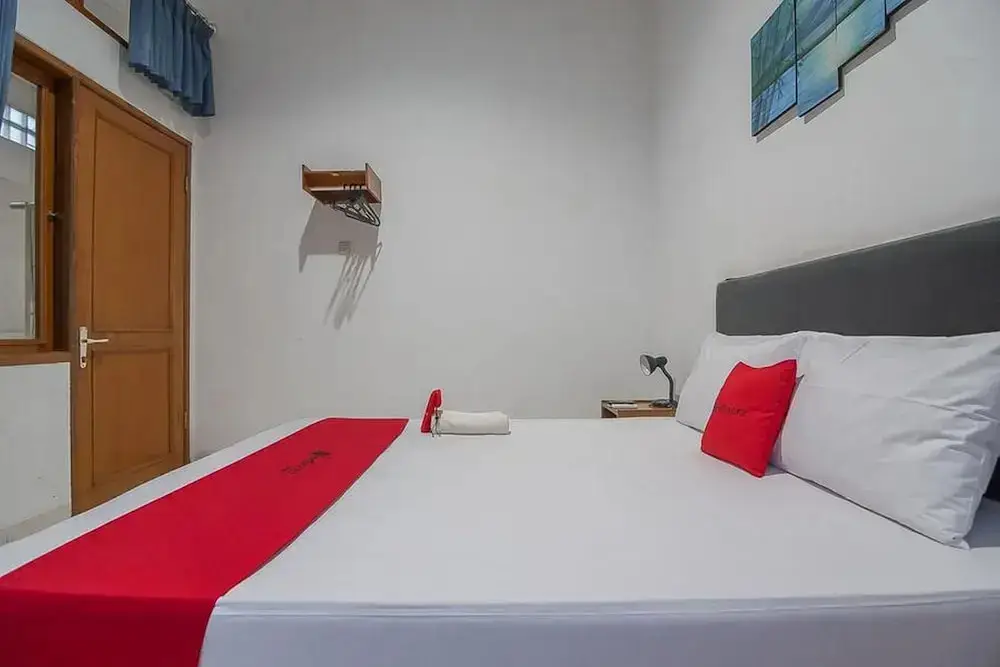 Бандунг: RedDoorz near Setrasari Mall