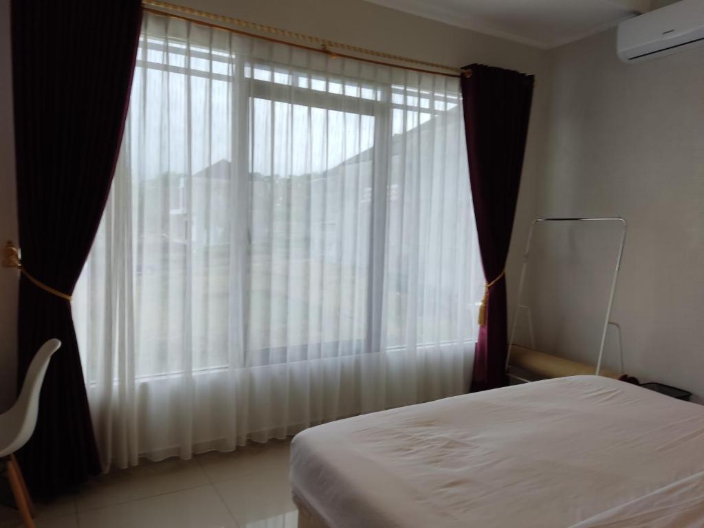 Гарут: Alana House Syariah