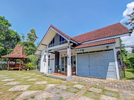 Салатига: Lanaya Guest House
