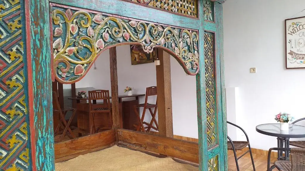 Джокьякарта: Surokarsan 9 House Yogyakarta