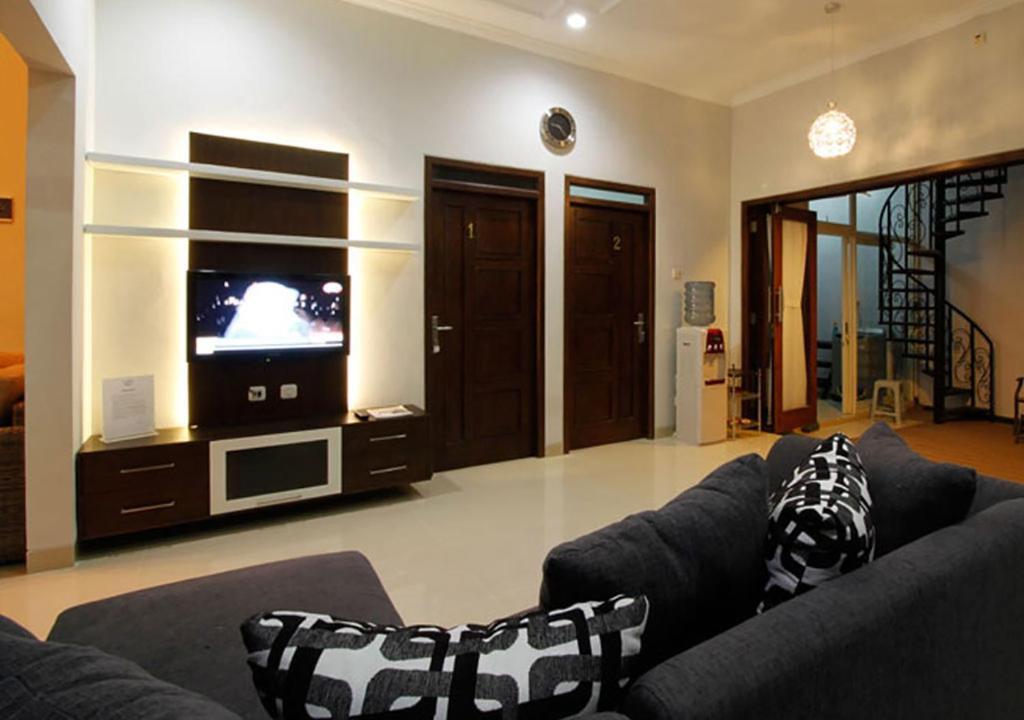 Слеман: Naura Guest House