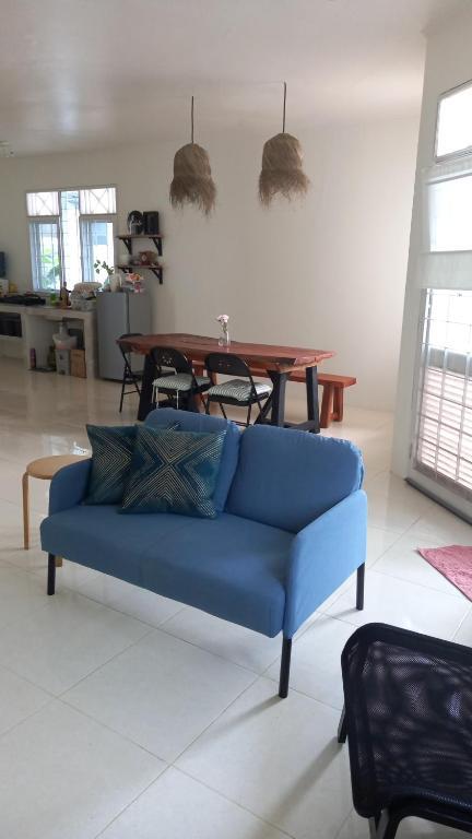 Аньер: Shambala palm beach anyer