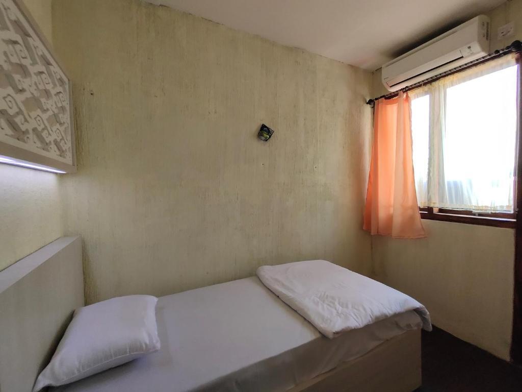 Чиребон: De Hanami Homestay @Sapphire
