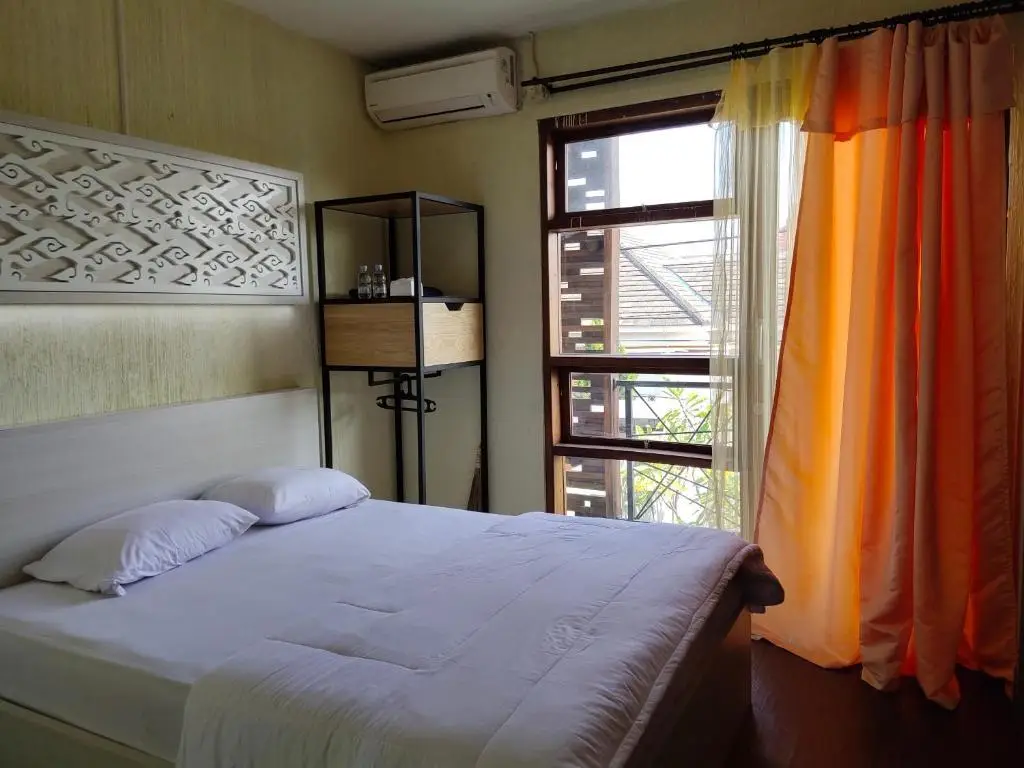 Чиребон: De Hanami Homestay @Sapphire