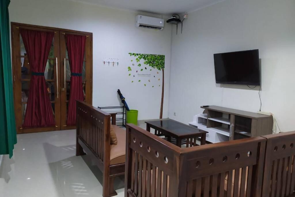 Джокьякарта: Awana Dream 4 bedrooms house , 5min to Alun Alun, Kraton, Malioboro bdc