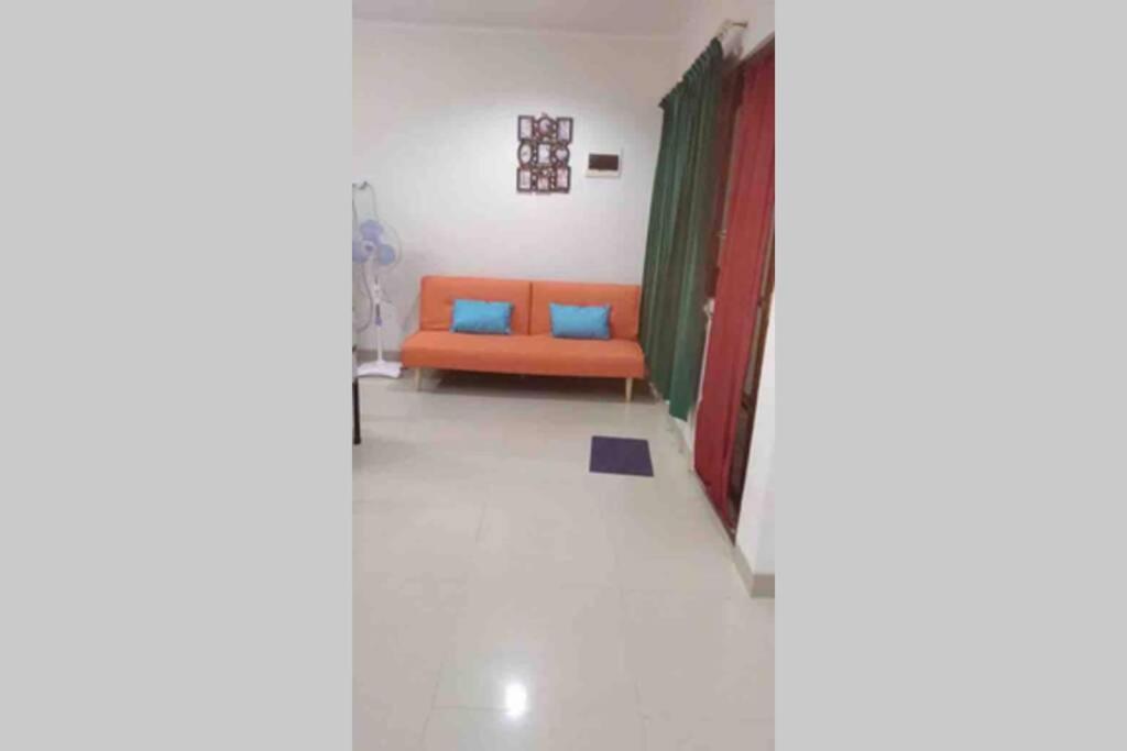 Джокьякарта: Awana Dream 4 bedrooms house , 5min to Alun Alun, Kraton, Malioboro bdc