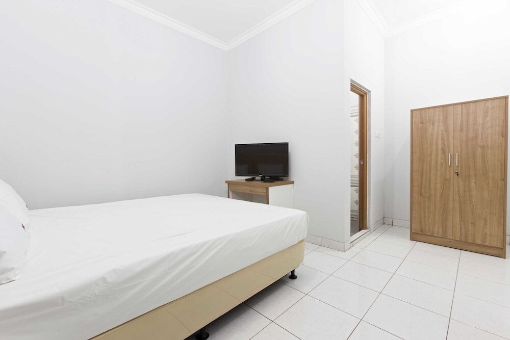 Джакарта: RedDoorz near Percetakan Negara