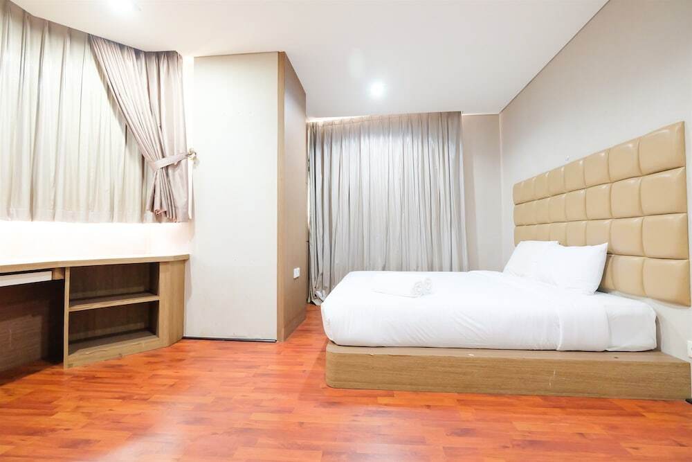 Джакарта: 2 Bedrooms Apartment at Best Western Residence by Travelio
